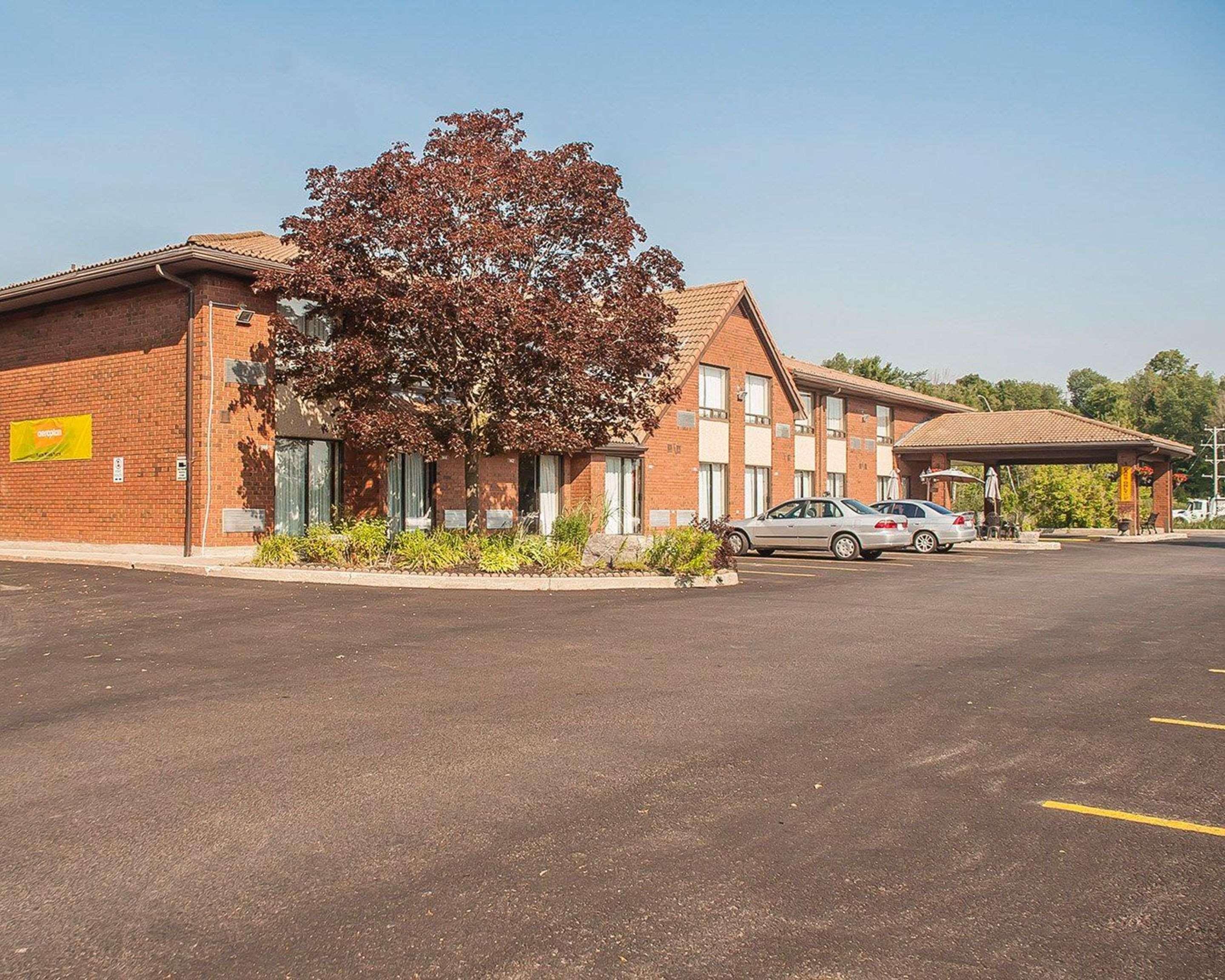 Comfort Inn Orillia Exterior photo