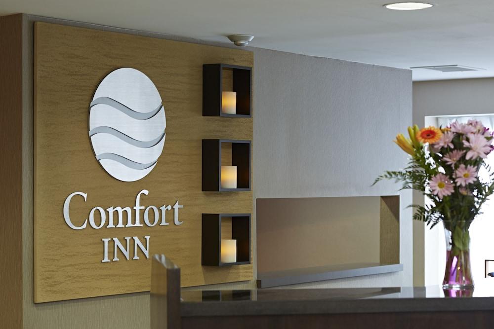 Comfort Inn Orillia Exterior photo